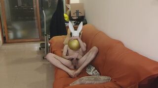 Bunny Looner jerks off while Blow up balloon a Huge Gold Chrome Balloon