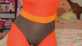 Elastigirl Cosplay solo masturbation