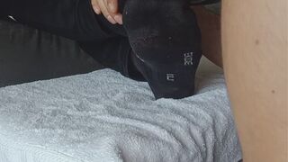 Size 12 Feet worship