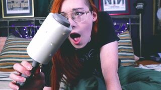 Giantess Discovers Tinies and Vows to Eat them All mkv