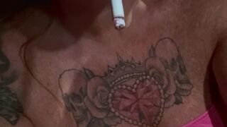 Driving Smoking4 pink tube top
