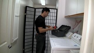 SLUTTY HOUSEWIFE FOR LUCKY DRYER REPAIRMAN