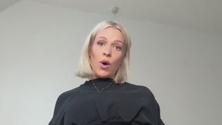 Gentle giantess fun