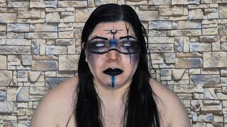 Evil Witch rolling eyes - Eyes fetish