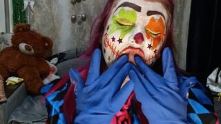 clown Valeri b2p balloons and gloves