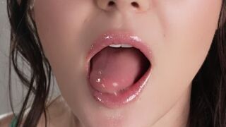 Sloppy Blowjob Dildo JOI