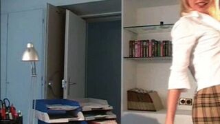 Hotwife Melanie's Jerk Off Video! wmv