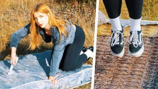 GIRL vs MATTRESS