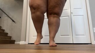 EATEN ALIVE (SHORT GIANTESS CLIP)