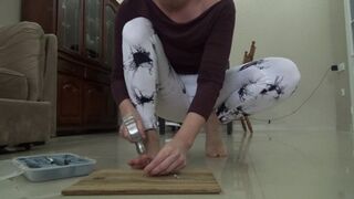 knock off a finger with a hammer