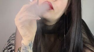 Follow me, smoke and find out how tonight ends