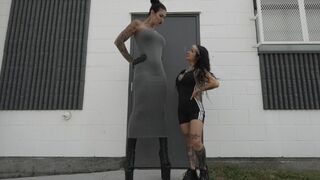 A casual femdom Height difference