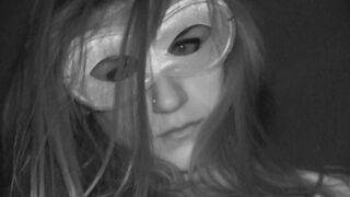 Catwoman crushed by Dr. Am's creature ( SUPERHEROINES )