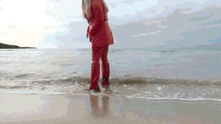 Sunday walk in Wellies Hunter MP4 (1920x1080) FHD