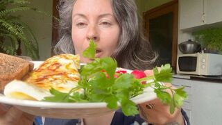 break for a delicious lunch m4