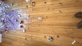 DESTRUCTION OF TINSELTOWN, A Giantess Christmas Tale
