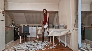 Alannas Prolific Plate Smash