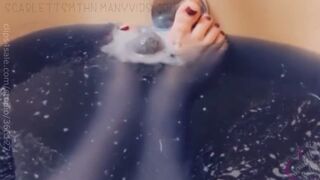 Bath Bomb Toes 1