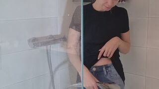 Lina Roselina’s Wet Jeans Shower Surprise (Vertical video)
