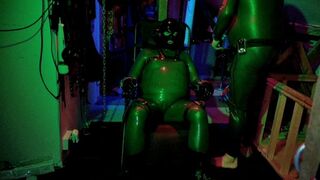 Extreme Rubber Gas Mask Breath Play