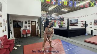 Ina Black Lifts and Carries the Heavy Guy