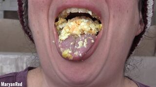 Eating Eggs - Chewing and Mouth Fetish - SD Version