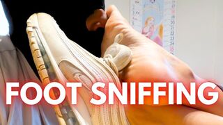 NIKE FOOT SMELLING