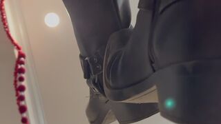Bottom of feet
