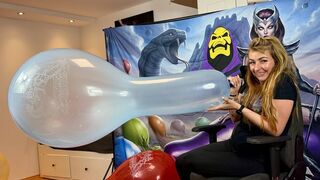 Evil-Lyn blows to pop Masters of Balloons 24 inch Balloon - funny end!