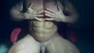 ***WeekEnd Special*** Outrageous Muscular Clit Play