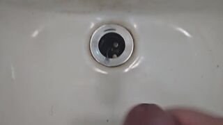First Time Faceless Amateur Jerk Off & Thick Cumshot Close Up