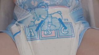 Wetting LittleForBig diaper in chair