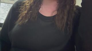 Sugargirlx2 Finally Shows Off Lacy Black Bra!
