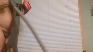 Vacuuming blinds with Miele vacuum