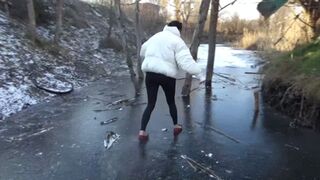 glides in ballet shoes on the ice