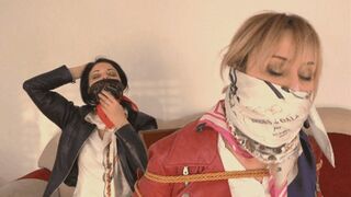 Bavagli raffinati e segreti Refined and secret gags ( 2 PART MP4 - MOBILE VERSION )