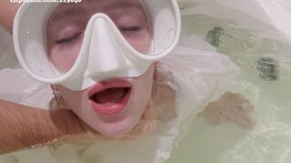 Sabrina and Aoro The master s hands and a long pleasant torment in the Bathtub 720