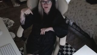 Step Mommy Vore Snack Intro