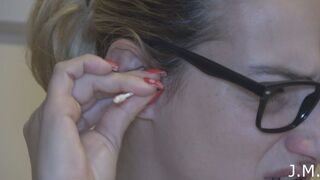 ear cleaning 2