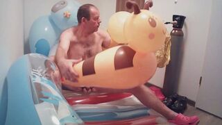 Die Helium Schwimmflügel und Gummi Clogs Teil 1