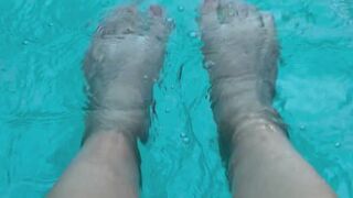 My feet relaxing in the pool just for you ????