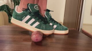 Adidas Campus green sneaker job