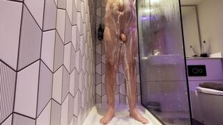 Morning Shower: Big Hairy Bear Washing It All Off