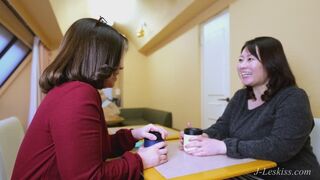 Fumino and Emi - Kissing in the Cafe HD