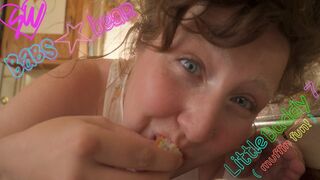 Little Buddy 7!: Muffin Fun! Babs Bear bakes with Little Buddy... and some teasing!