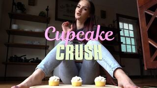 Sunny - Giantess Cupcake Crush