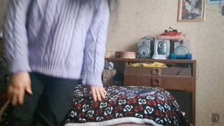 BRUSHING SOFT DARK HAIR AND BRUSHING SOUNDS