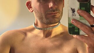 Oiled Mirror Solo - Short & Intimate (3 minutes).