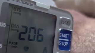 Bear cock wrist pressure cuff