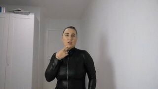 Lips on a big dick ORDER b